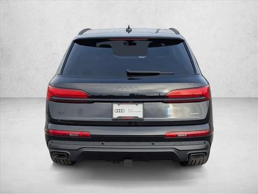 2026 Audi Q7 45 Premium