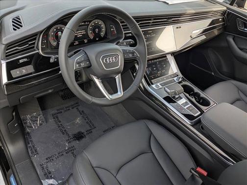 2026 Audi Q7 45 Premium