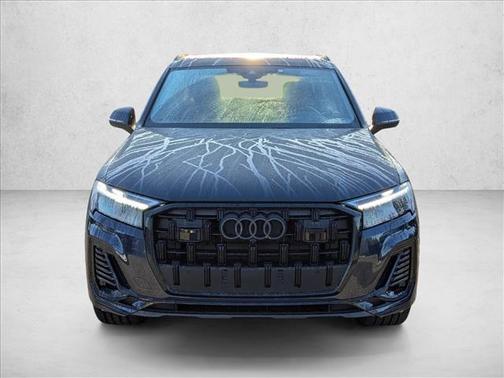 2025 Audi Q7 45 Premium Plus