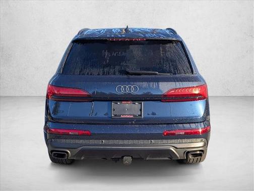 2025 Audi Q7 45 Premium Plus