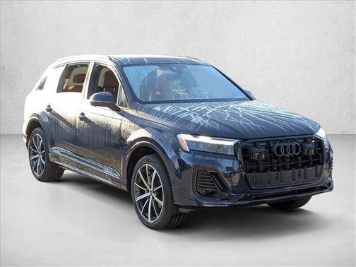 2025 Audi Q7 45 Premium Plus