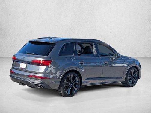 Samurai Gray Metallic 2026 Audi Q7 55 Premium Plus