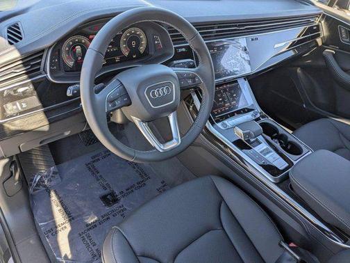 Samurai Gray Metallic 2026 Audi Q7 55 Premium Plus