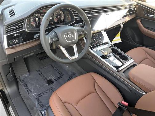 Mythos Black Metallic 2026 Audi Q8 55 Premium Plus