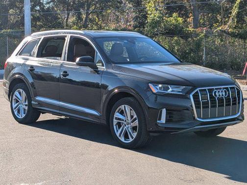 2023 Audi Q7 55 Premium Plus