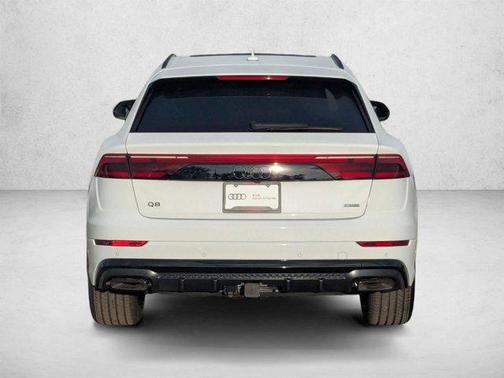 Glacier White Metallic 2026 Audi Q8 55 Premium Plus