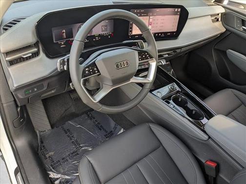 Glacier White Metallic 2026 Audi Q3 TFSI quattro S tronic