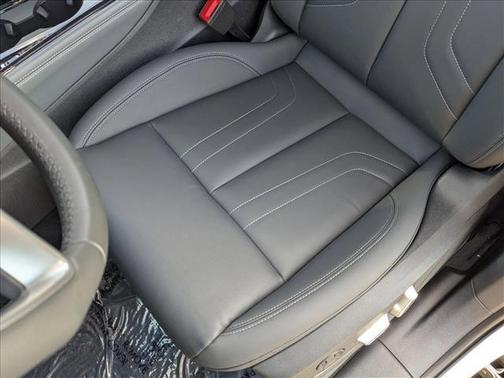Glacier White Metallic 2026 Audi Q3 TFSI quattro S tronic