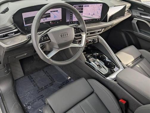 Florett Silver Metallic 2026 Audi Q5 Premium Plus TFSI quattro S tronic