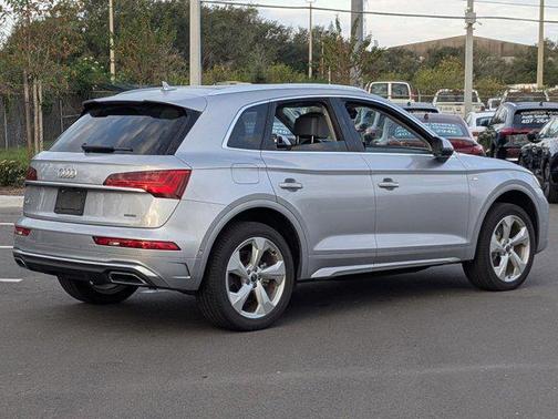 2023 Audi Q5 45 S line Prestige