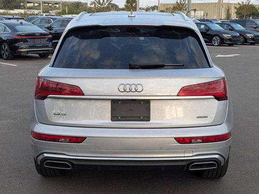 2023 Audi Q5 45 S line Prestige