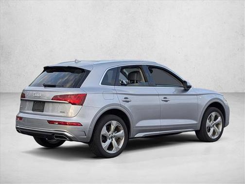 2023 Audi Q5 45 S line Prestige