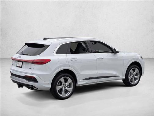 2025 Audi Q5 Premium Plus