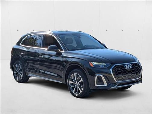 2022 Audi Q5 45 S line Premium Plus