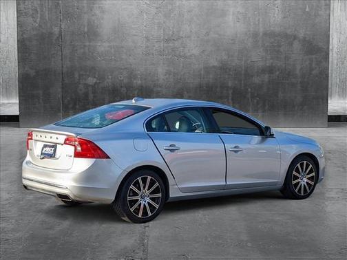 2016 Volvo S60 Inscription T5 Drive-E Premier