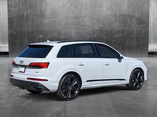 2025 Audi Q7 55 Prestige