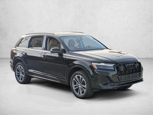 Mythos Black Metallic 2026 Audi Q7 45 Premium