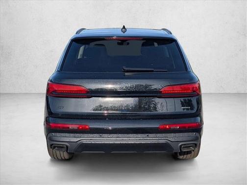 Mythos Black Metallic 2026 Audi Q7 45 Premium