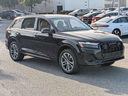 Mythos Black Metallic 2026 Audi Q7 45 Premium