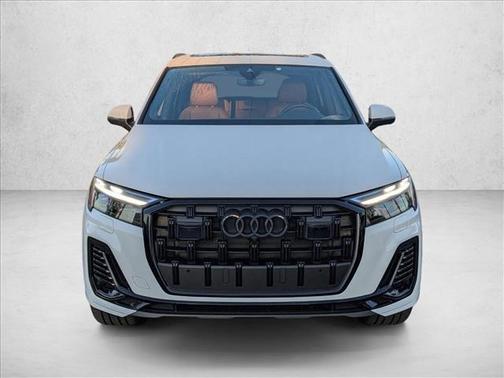 2025 Audi Q7 45 Premium Plus