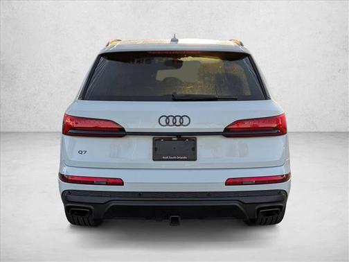 2025 Audi Q7 45 Premium Plus