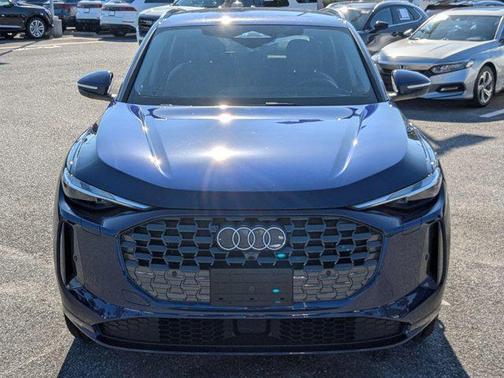 2025 Audi Q5 Premium TFSI quattro S tronic