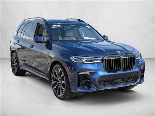 2022 BMW X7 M50i