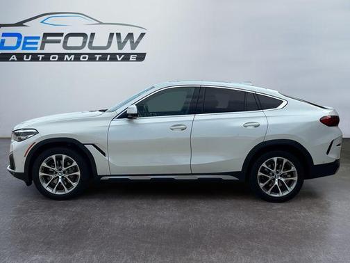 2022 BMW X6 xDrive40i