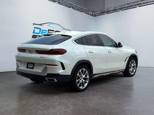2022 BMW X6 xDrive40i