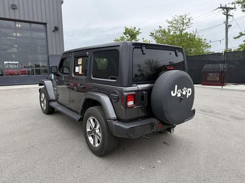 Granite Crystal Metallic 2021 Jeep Wrangler Unlimited Sahara