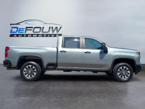 2024 Chevrolet Silverado 2500 Custom