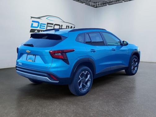 Marina Blue Metallic 2026 Chevrolet Trax LT