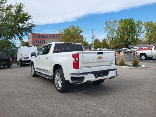 2022 Chevrolet Silverado 1500 High Country