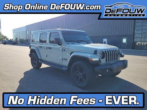 2023 Jeep Wrangler 4-Door Sahara Altitude 4x4