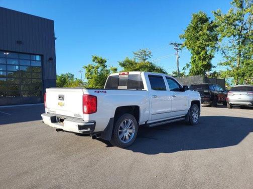 2017 Chevrolet Silverado 1500 High Country