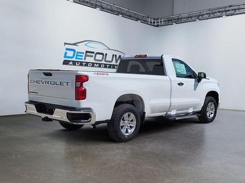 2025 Chevrolet Silverado 1500 WT