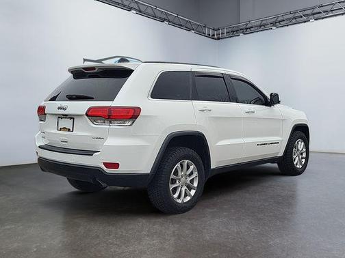 2022 Jeep Grand Cherokee Laredo