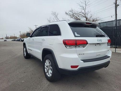 2022 Jeep Grand Cherokee Laredo