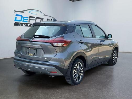 2022 Nissan Kicks SV