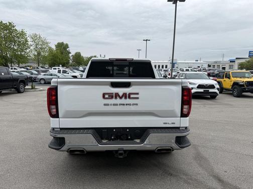 Summit White 2024 GMC Sierra 1500 SLE