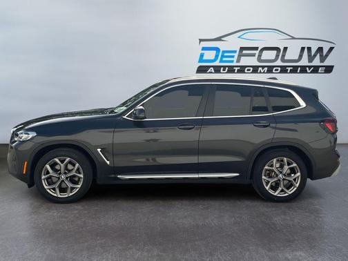 Dark Graphite Metallic 2022 BMW X3 xDrive30i