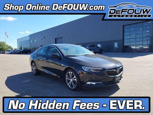 2018 Buick Regal Sportback Essence