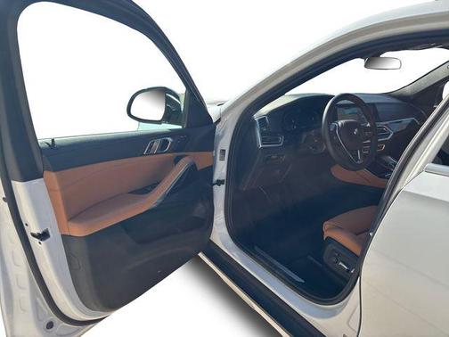 2023 BMW X6 xDrive40i