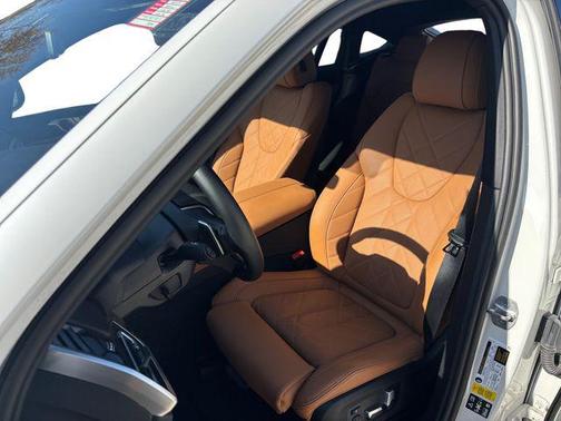 2023 BMW X6 xDrive40i