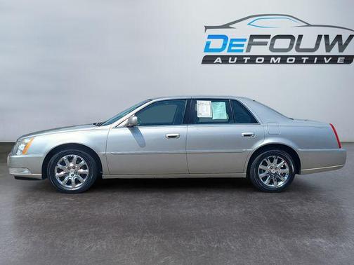 2008 Cadillac DTS Base