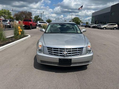 2008 Cadillac DTS Base