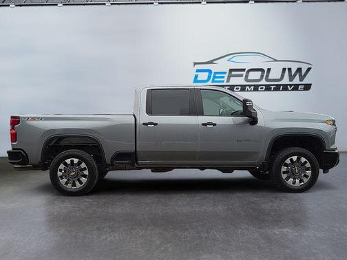 2024 Chevrolet Silverado 2500 Custom