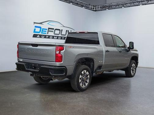 2024 Chevrolet Silverado 2500 Custom