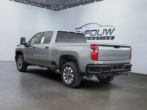 2024 Chevrolet Silverado 2500 Custom