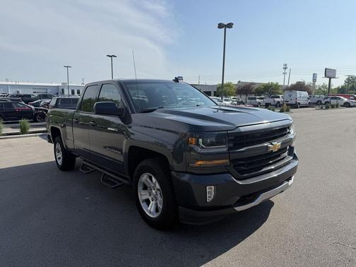 Graphite Metallic 2017 Chevrolet Silverado 1500 2LT